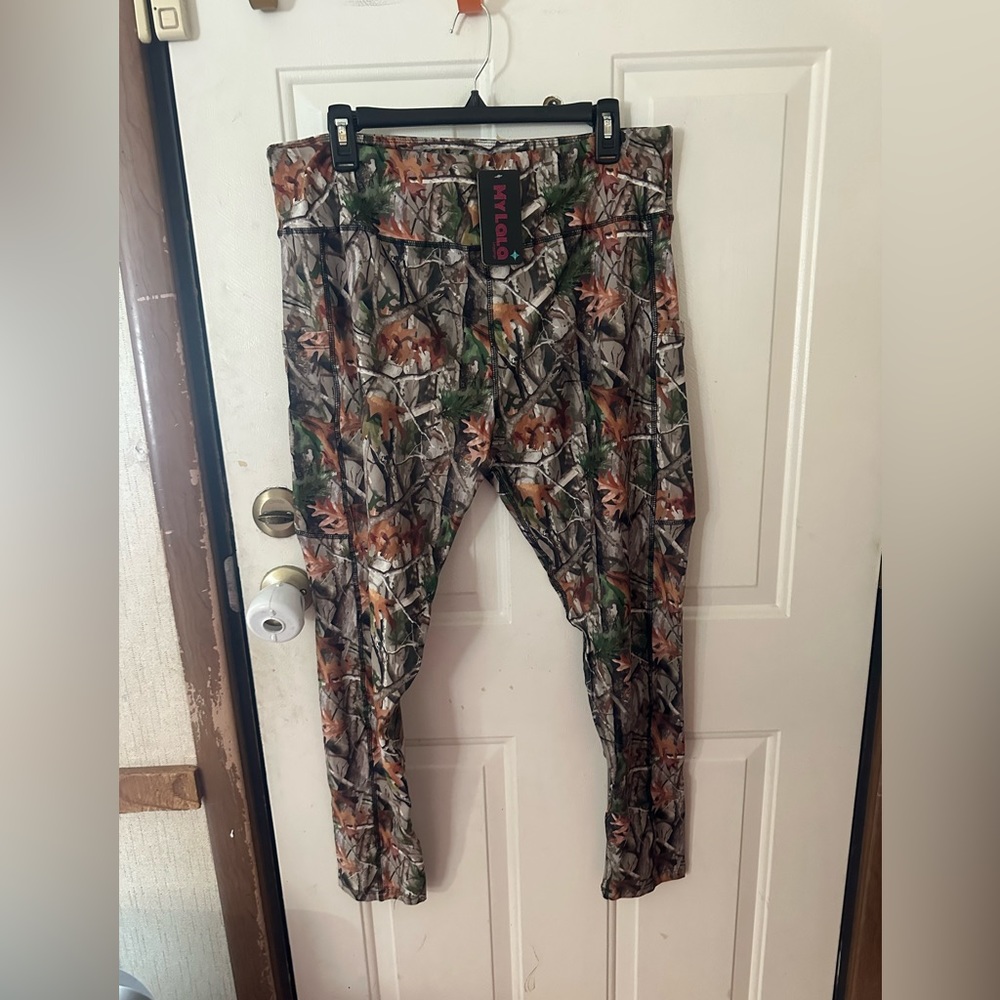 *FINAL* MY LALA LEGGINGS CAMO LEGGINGS: NWT: SIZE EXTRA CURVY